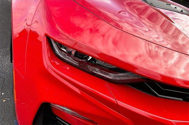 2021 Chevrolet Camaro Vehicle Photo in INDEPENDENCE, MO 64055-1314