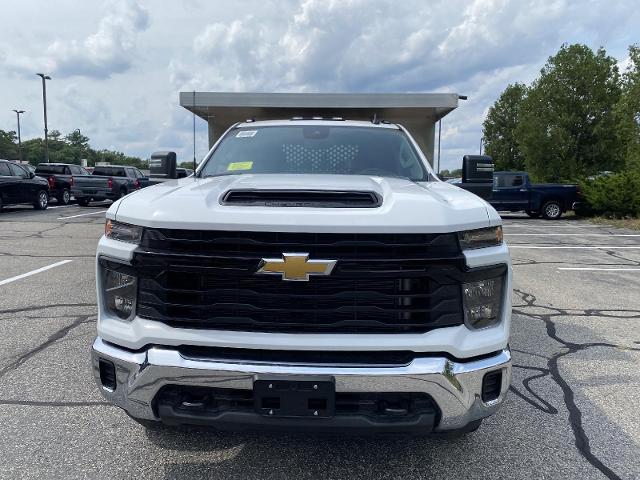 2024 Chevrolet Silverado 3500 HD Chassis Cab Vehicle Photo in LEOMINSTER, MA 01453-2952