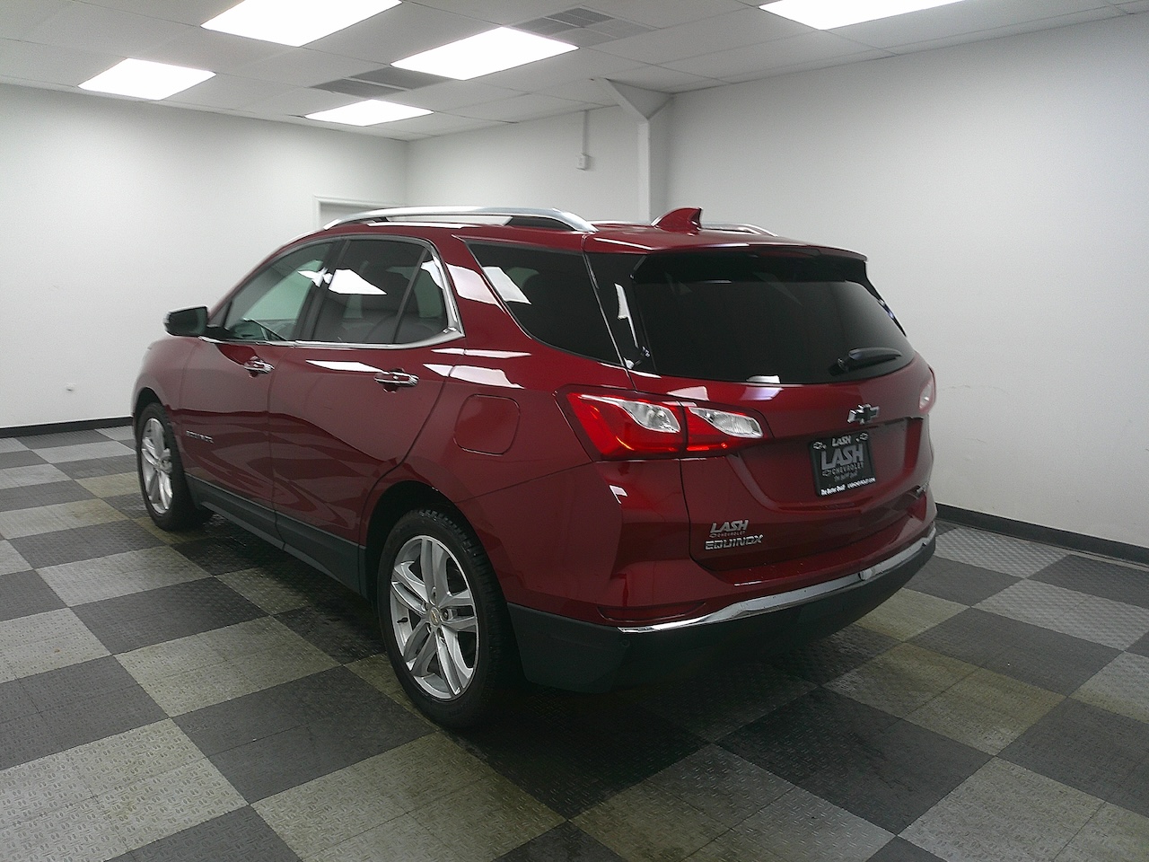 Used 2019 Chevrolet Equinox Premier with VIN 2GNAXNEV9K6107986 for sale in Johnstown, OH