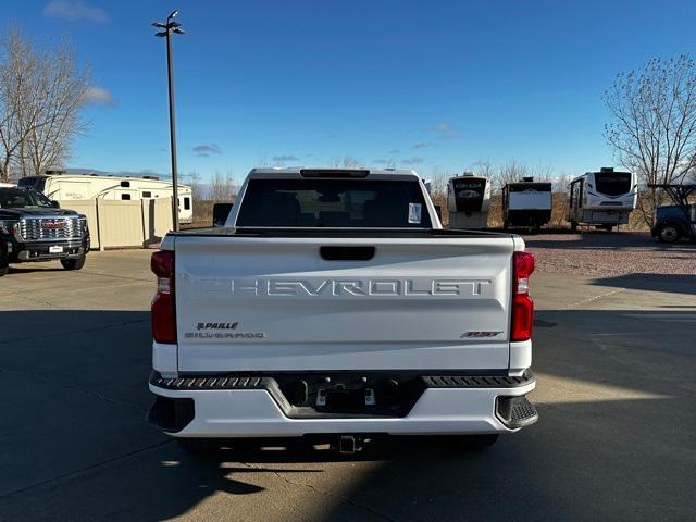 2024 Chevrolet Silverado 1500 RST photo 7