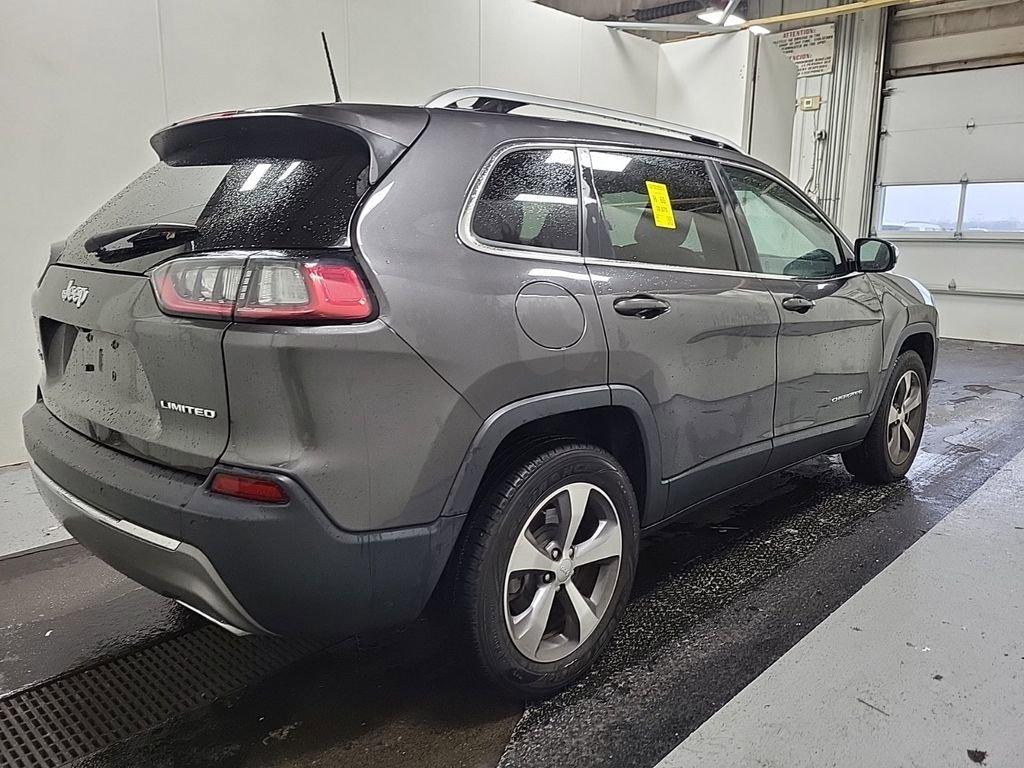 2020 Jeep Cherokee Vehicle Photo in Cedar Rapids, IA 52402