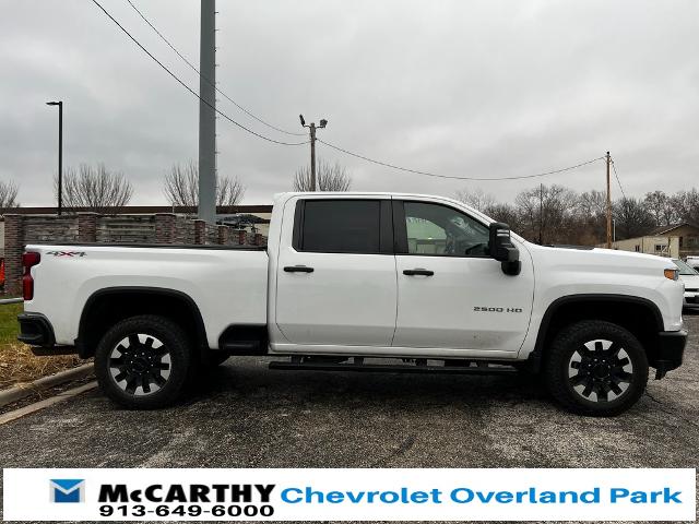 Used 2020 Chevrolet Silverado 2500HD Custom with VIN 1GC4YME73LF285351 for sale in Overland Park, KS