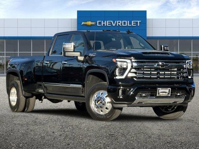 2025 Chevrolet Silverado 3500 HD Vehicle Photo in RIVERSIDE, CA 92504-4106