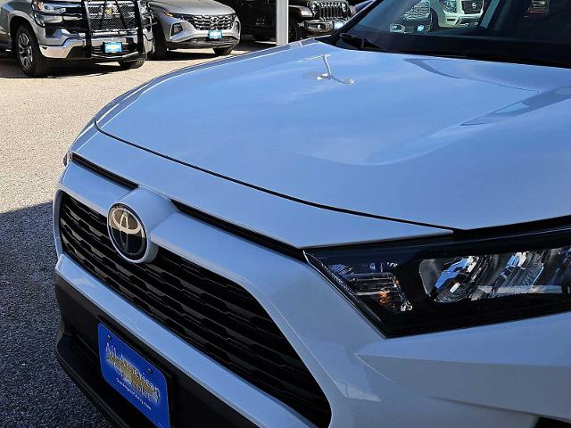 2022 Toyota RAV4 Vehicle Photo in SAN ANGELO, TX 76903-5798