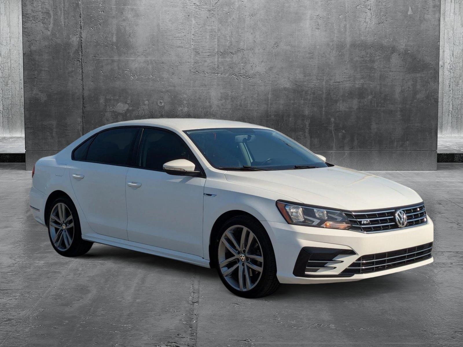 2018 Volkswagen Passat Vehicle Photo in St. Petersburg, FL 33713