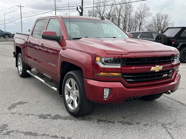 2018 Chevrolet Silverado 1500 Vehicle Photo in ALCOA, TN 37701-3235