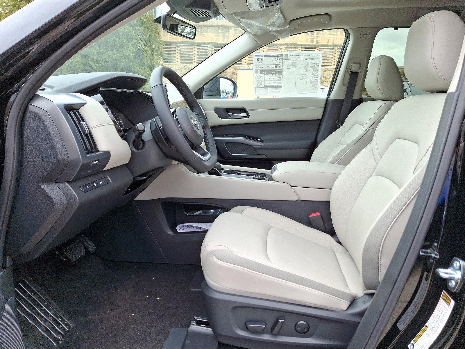 2025 Nissan Pathfinder Vehicle Photo in Jenkintown, PA 19046
