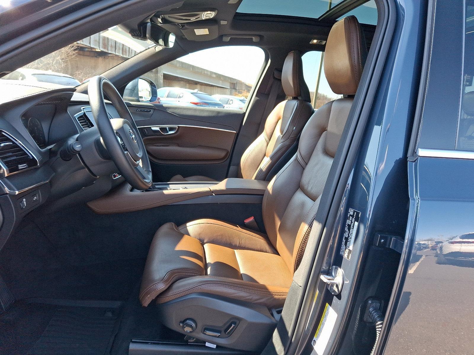 2022 Volvo XC90 Vehicle Photo in Trevose, PA 19053