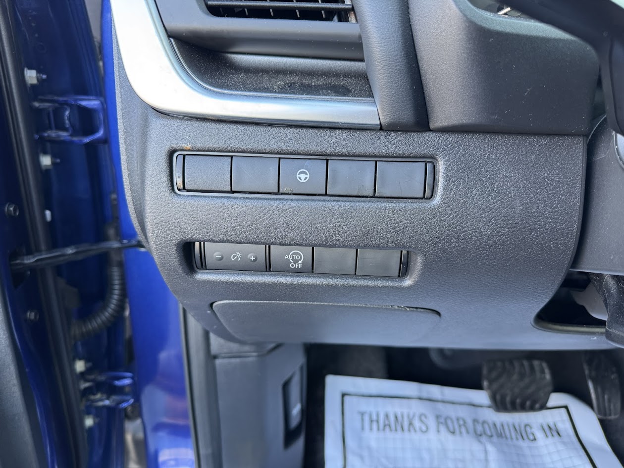 2023 Nissan Rogue Vehicle Photo in BOONVILLE, IN 47601-9633