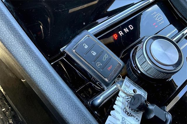 2023 Jeep Grand Cherokee L Vehicle Photo in Grapevine, TX 76051
