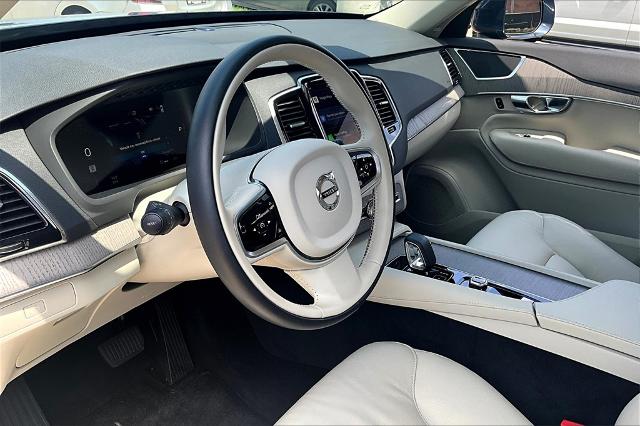 2025 Volvo XC90 Vehicle Photo in Houston, TX 77007