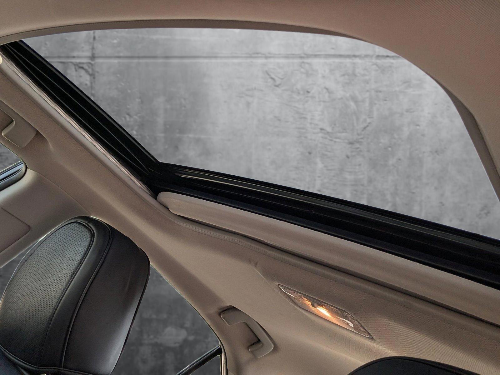 2018 Toyota Corolla Vehicle Photo in St. Petersburg, FL 33713