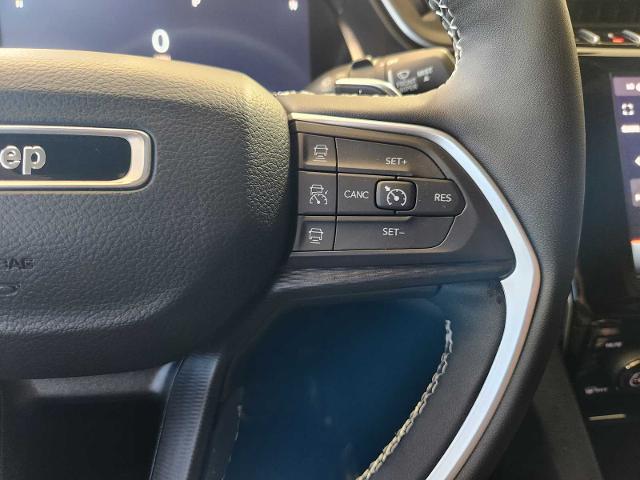 2024 Jeep Grand Cherokee L Vehicle Photo in Grapevine, TX 76051