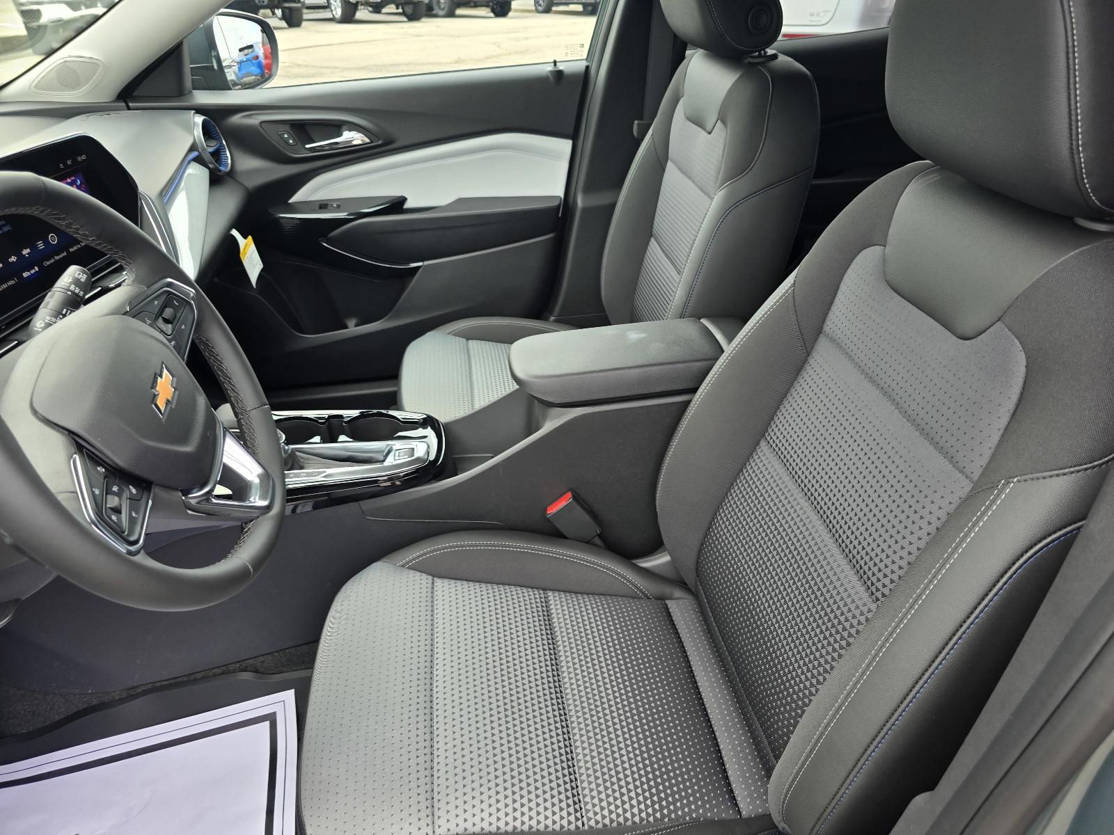 2025 Chevrolet Trax Vehicle Photo in Rolla, MO 65401