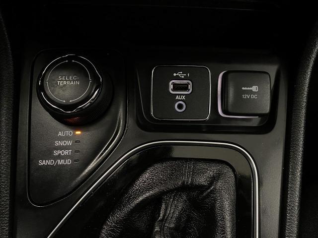 2023 Jeep Cherokee Vehicle Photo in APPLETON, WI 54914-8833