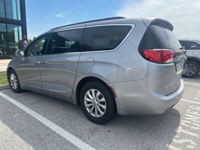 2017 Chrysler Pacifica Vehicle Photo in Trevose, PA 19053