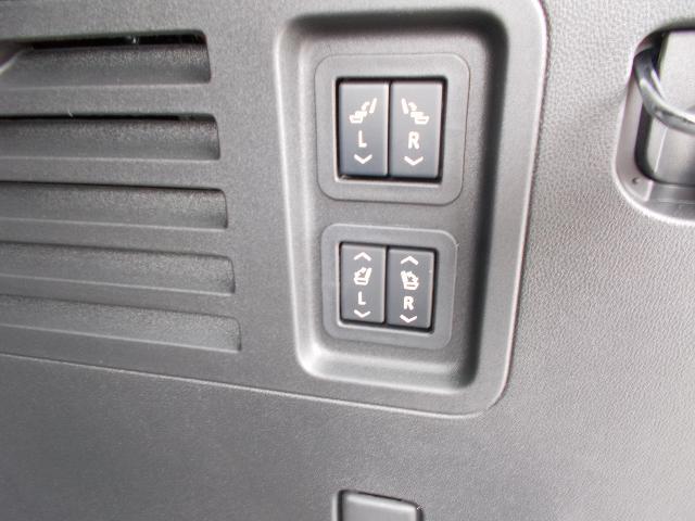 2025 GMC Acadia Vehicle Photo in LOWELL, MA 01852-4336