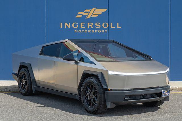 2024 Tesla Cybertruck Vehicle Photo in DANBURY, CT 06810-5034
