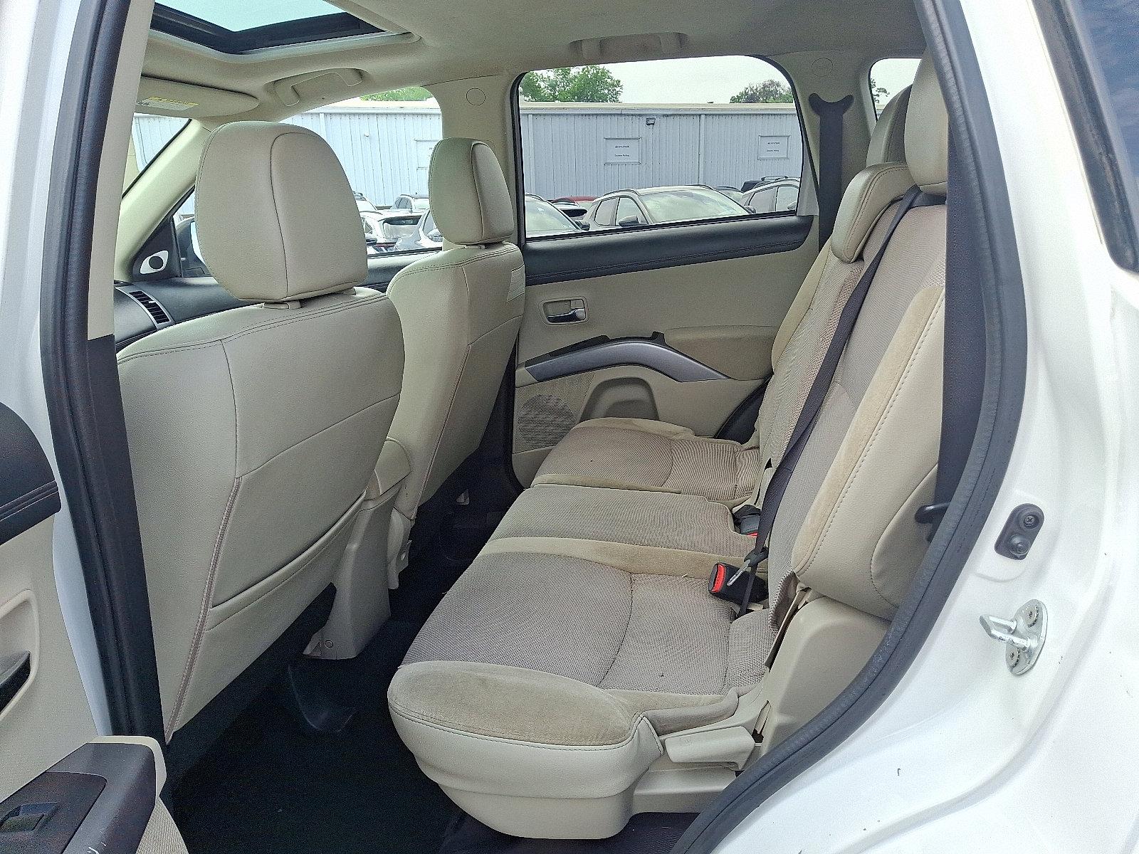 2013 Mitsubishi Outlander Vehicle Photo in Harrisburg, PA 17111