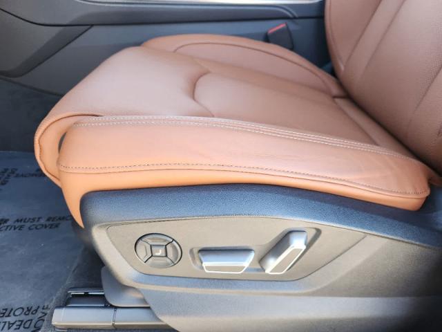 2025 Audi Q7 Vehicle Photo in HOUSTON, TX 77090