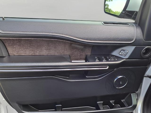 2018 Ford Expedition Vehicle Photo in Oshkosh, WI 54904