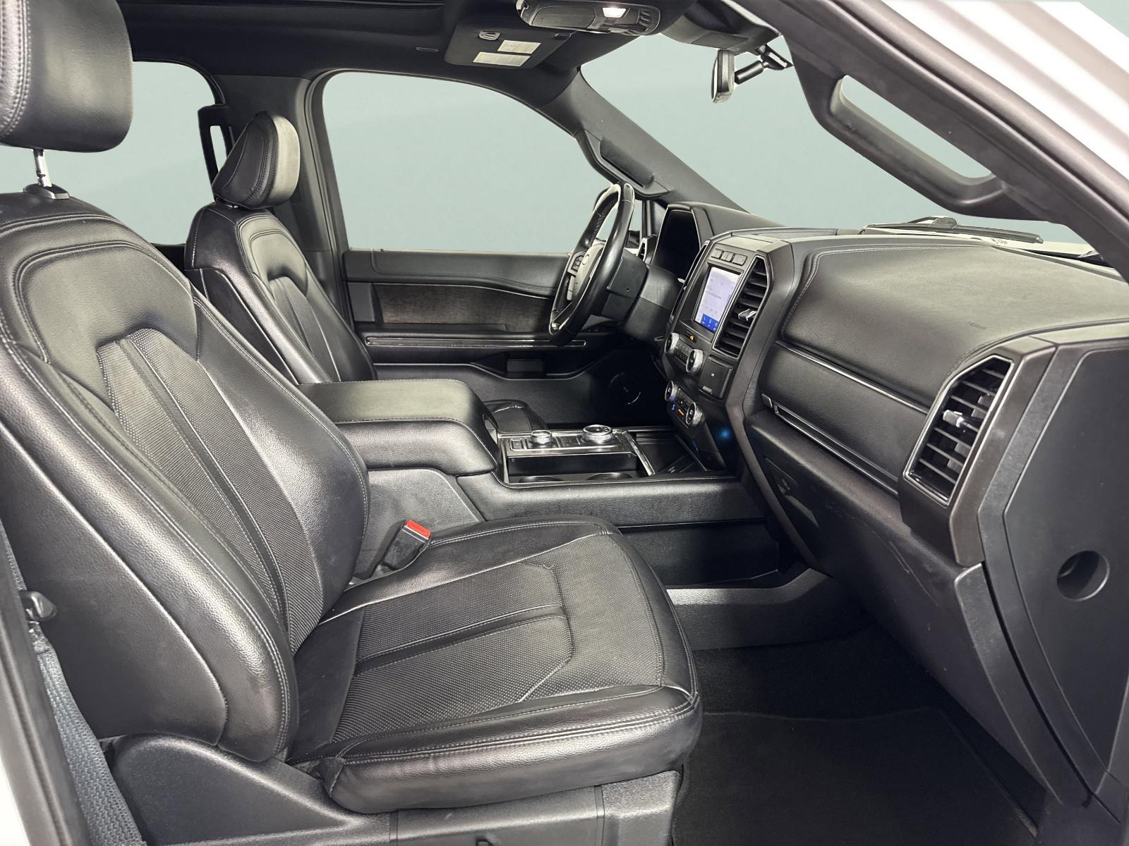 2021 Ford Expedition Max Vehicle Photo in GEORGETOWN, TX 78626-7508