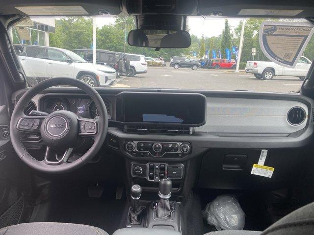 2025 Jeep Wrangler Vehicle Photo in Doylsetown, PA 18901