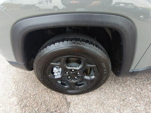 2024 Jeep Compass Vehicle Photo in NEDERLAND, TX 77627-8017