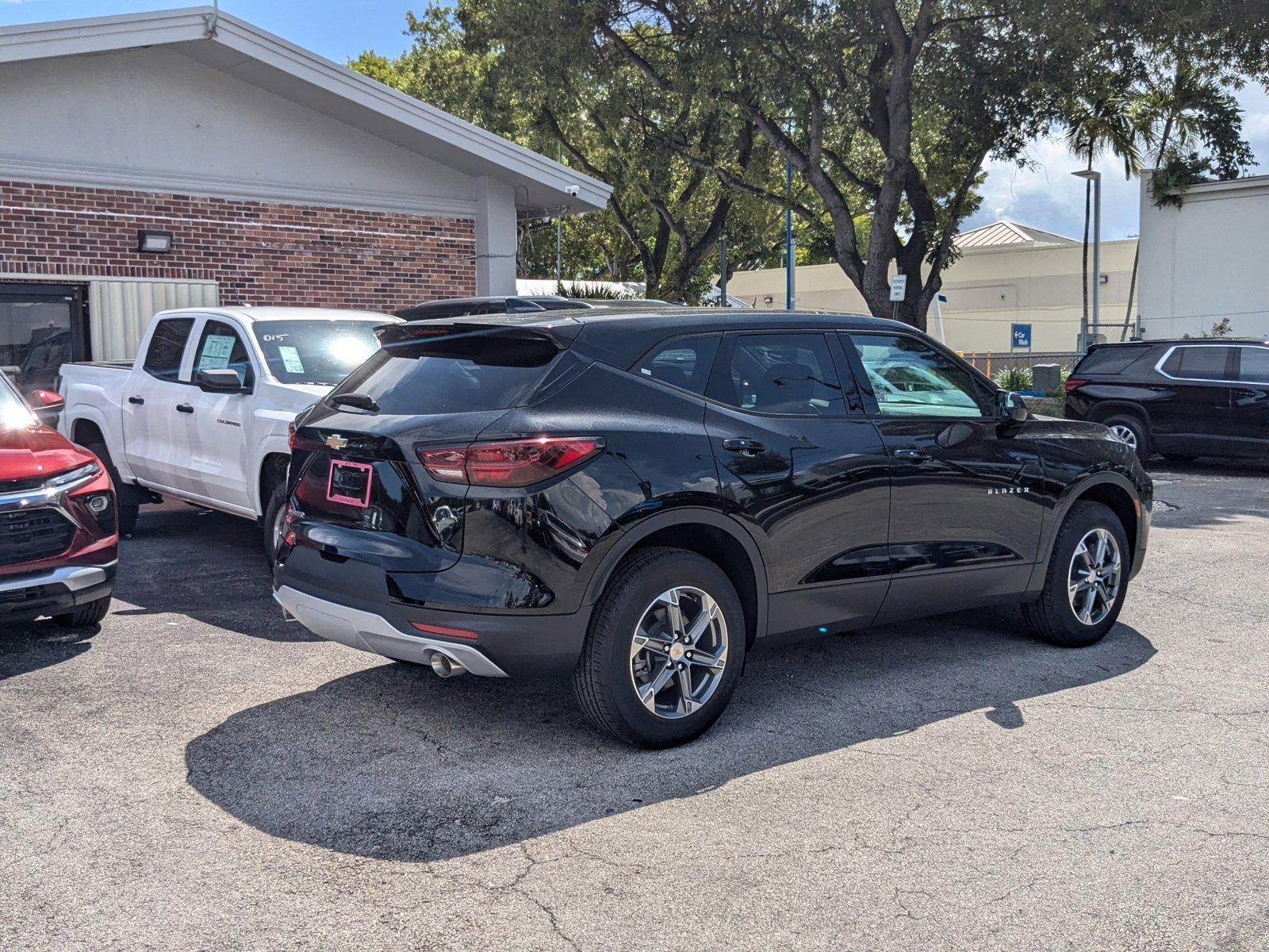 2025 Chevrolet Blazer Vehicle Photo in MIAMI, FL 33134-2699