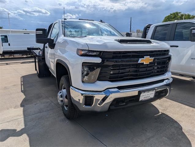 2024 Chevrolet Silverado 3500 HD CC Vehicle Photo in ENGLEWOOD, CO 80113-6708