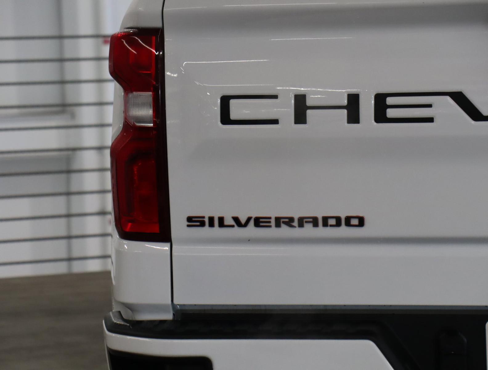 2022 Chevrolet Silverado 1500 LTD Vehicle Photo in LOS ANGELES, CA 90007-3794