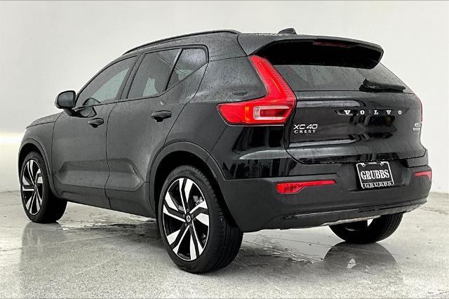 2024 Volvo XC40 Vehicle Photo in Grapevine, TX 76051