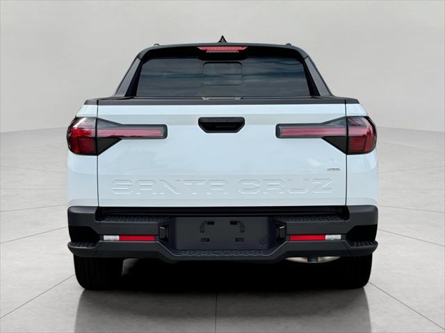 2025 Hyundai SANTA CRUZ Vehicle Photo in Green Bay, WI 54304