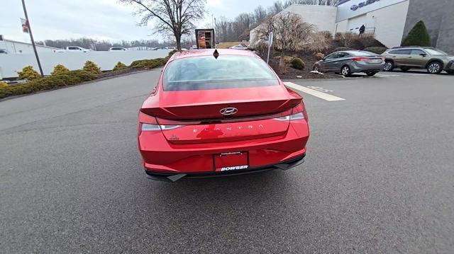 2022 Hyundai ELANTRA Vehicle Photo in Pleasant Hills, PA 15236