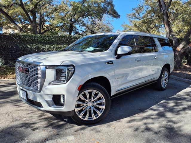 2022 GMC Yukon XL Vehicle Photo in San Antonio, TX 78230-1001