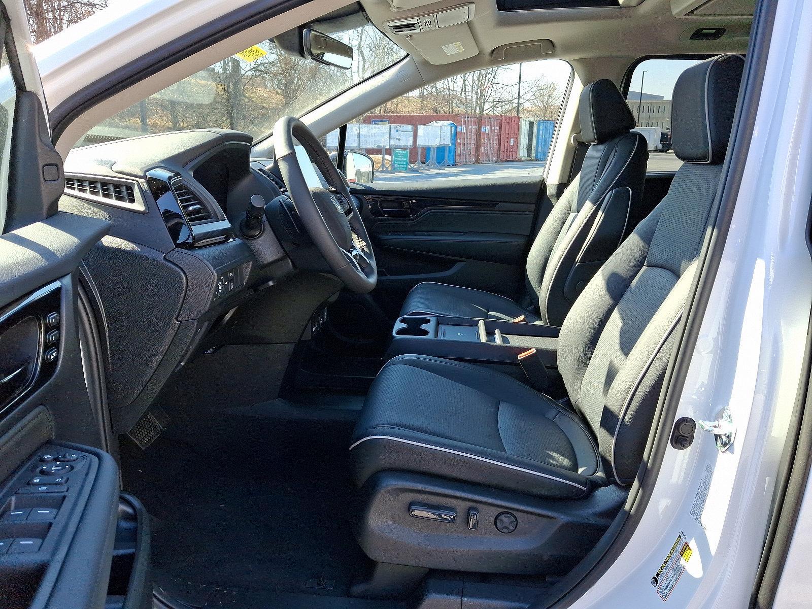 2025 Honda Odyssey Vehicle Photo in Harrisburg, PA 17111