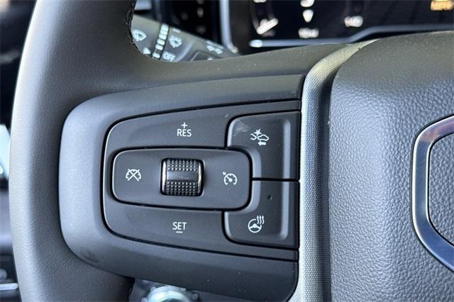 2025 GMC Sierra 1500 Vehicle Photo in ELK GROVE, CA 95757-8703