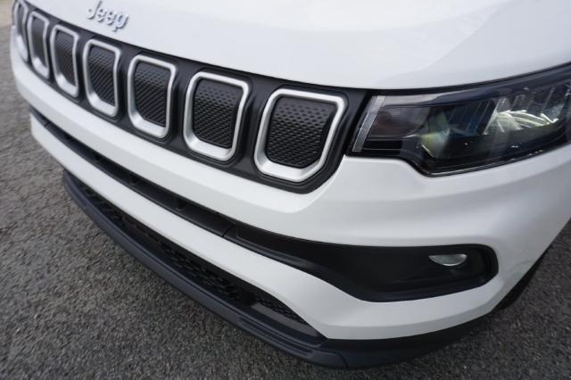 2022 Jeep Compass Vehicle Photo in FAIRMONT, WV 26554-2318