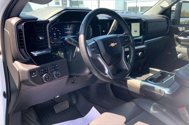 2024 Chevrolet Silverado 2500 HD Vehicle Photo in INDEPENDENCE, MO 64055-1377