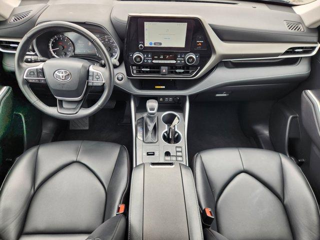 2024 Toyota Highlander Vehicle Photo in SUGAR LAND, TX 77478-0000