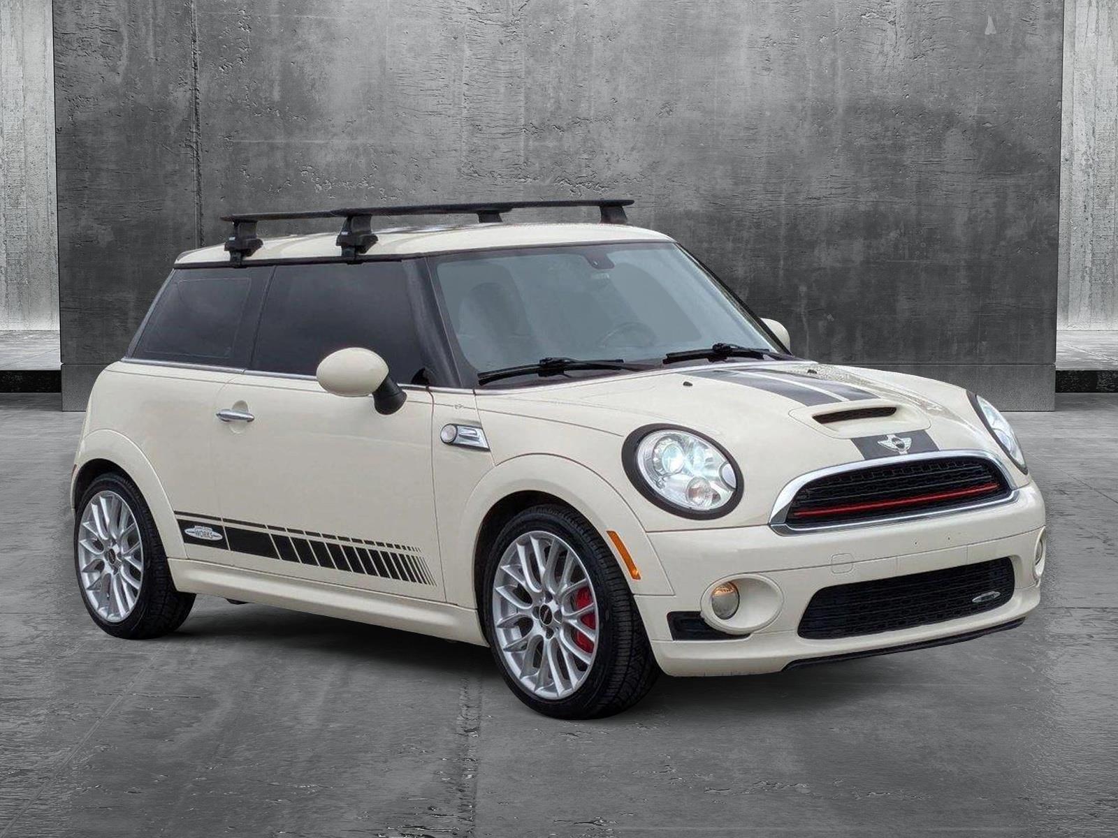 2009 MINI John Cooper Works Hardtop Vehicle Photo in Spokane Valley, WA 99212