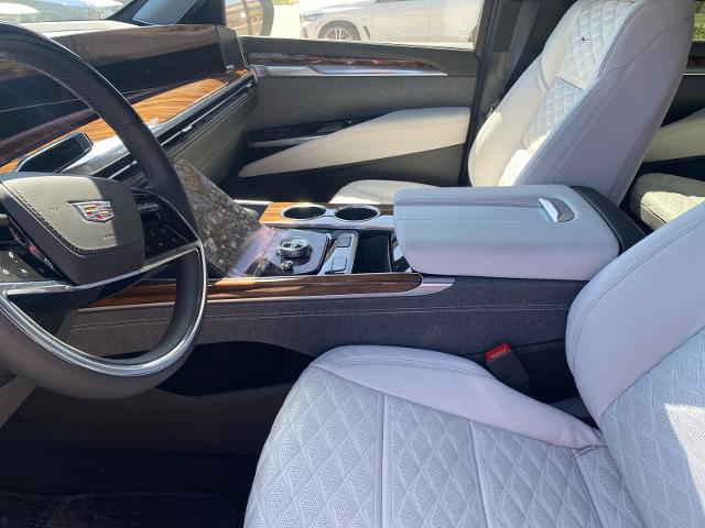 2025 Cadillac Escalade ESV Vehicle Photo in PLANO, TX 75024
