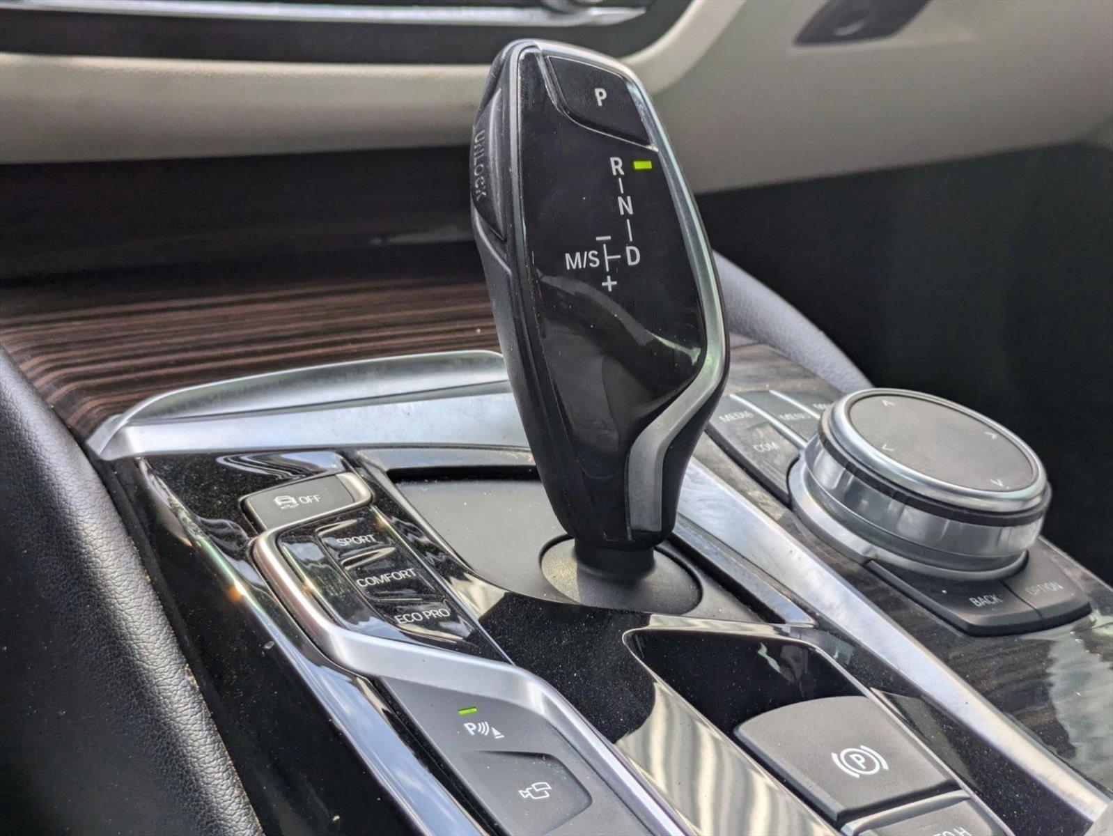 2018 BMW 530i Vehicle Photo in Tampa, FL 33614