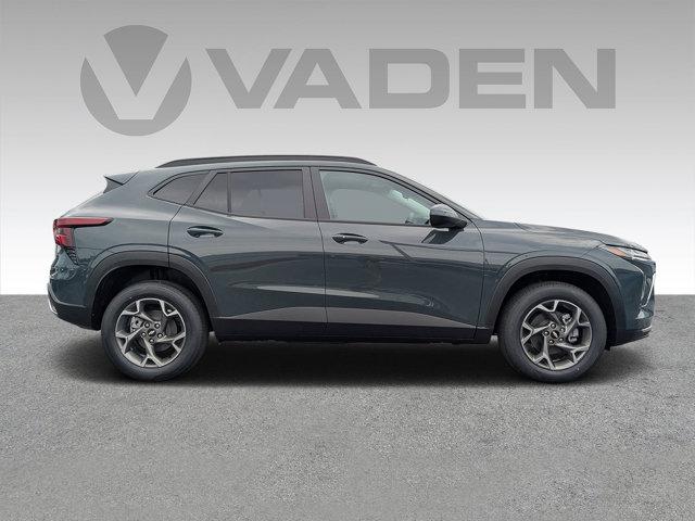 2025 Chevrolet Trax Vehicle Photo in BRUNSWICK, GA 31525-1881