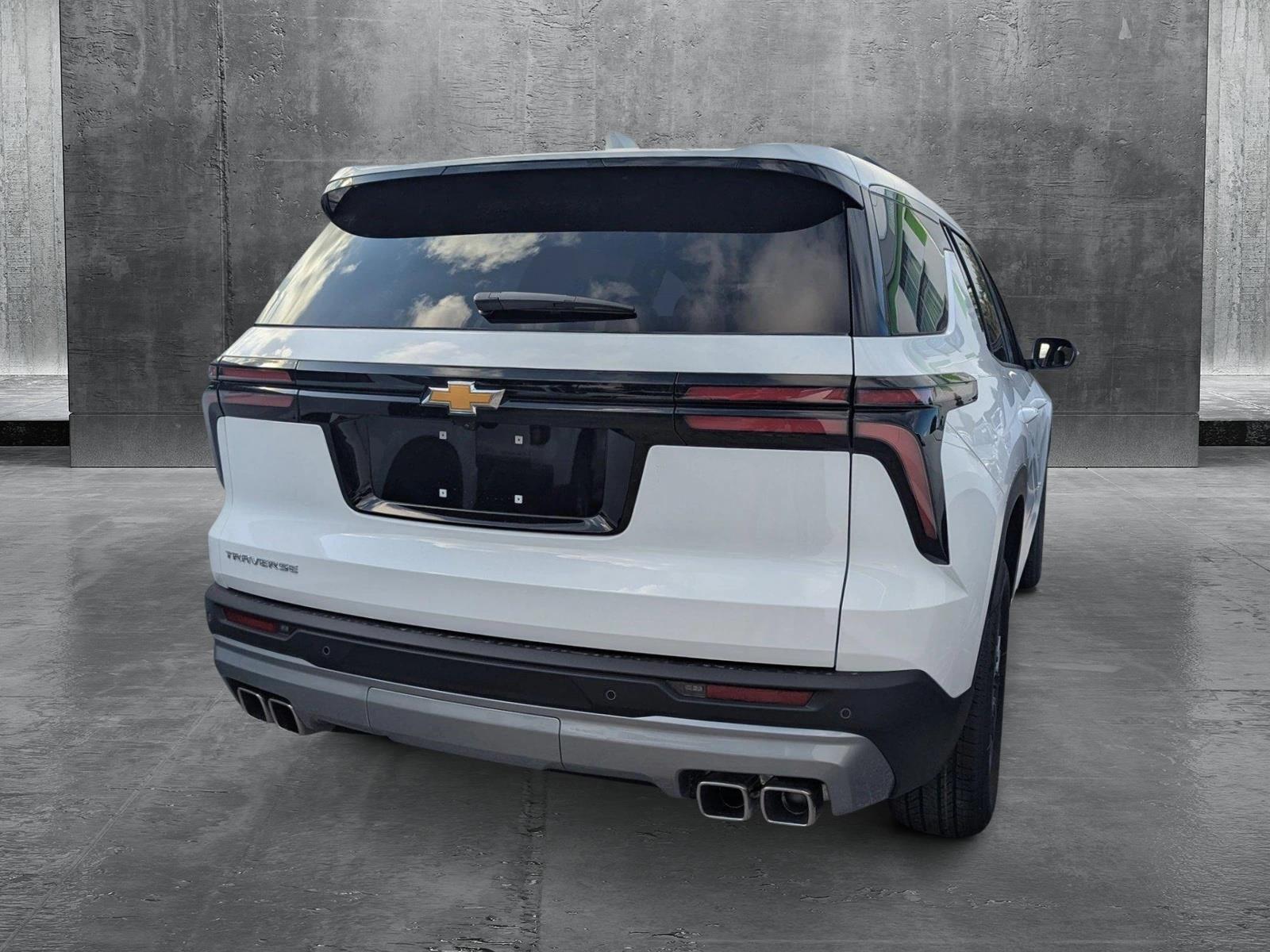 2025 Chevrolet Traverse Vehicle Photo in MIAMI, FL 33134-2699