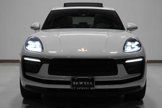 2022 Porsche Macan Vehicle Photo in GRAPEVINE, TX 76051