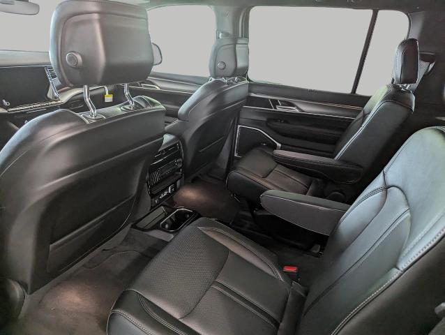 2025 Jeep Wagoneer Vehicle Photo in Oshkosh, WI 54901