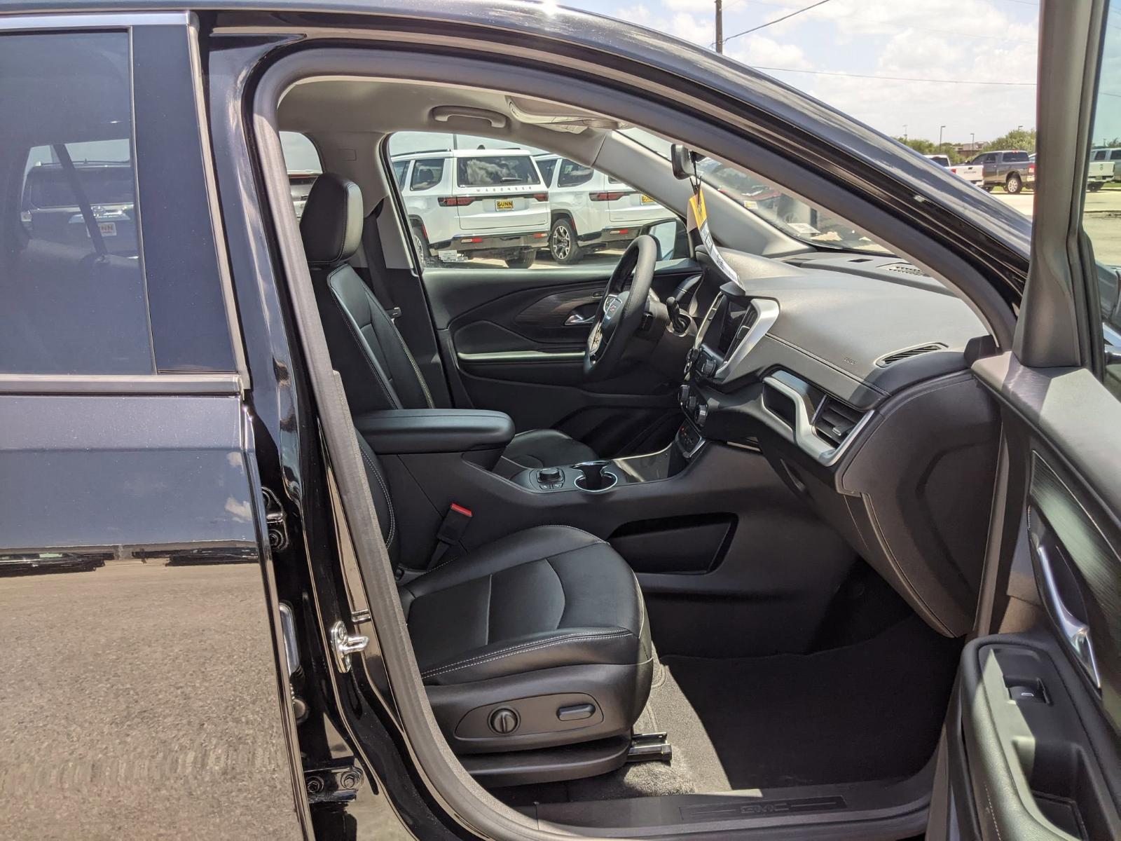 2024 GMC Terrain Vehicle Photo in Seguin, TX 78155