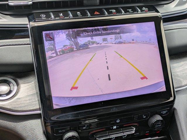2022 Jeep Grand Cherokee L Vehicle Photo in SELMA, TX 78154-1460