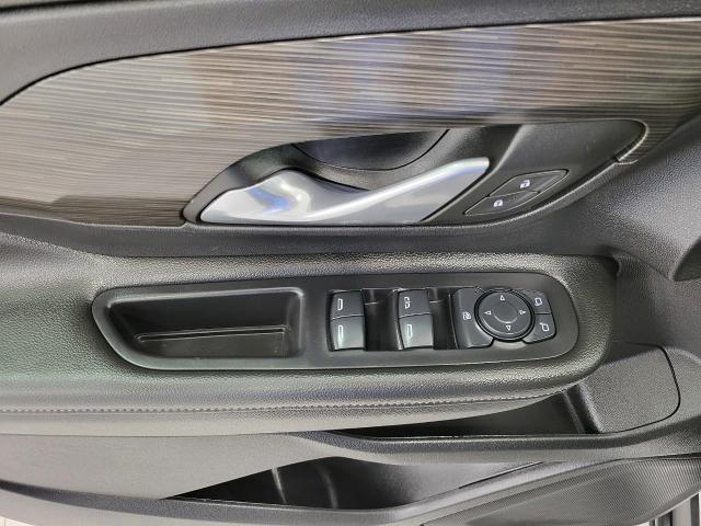 2024 GMC Terrain Vehicle Photo in GREEN BAY, WI 54303-3330